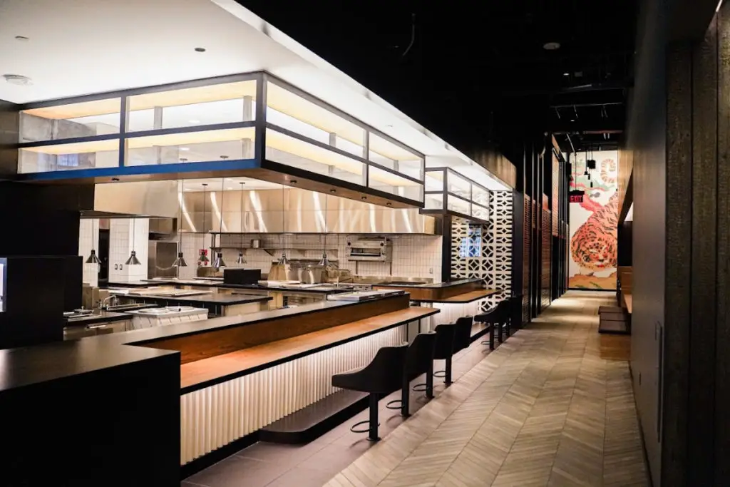 Niku X Making Debut in the Wilshire Grand Center