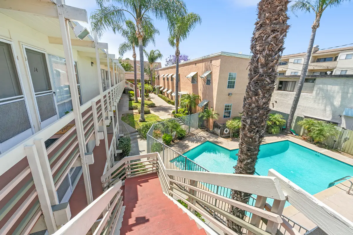 Stepp Commercial Completes $6.64 Million Sale of a 22-Unit Apartment Property in Bixby Knolls Submarket of Long Beach