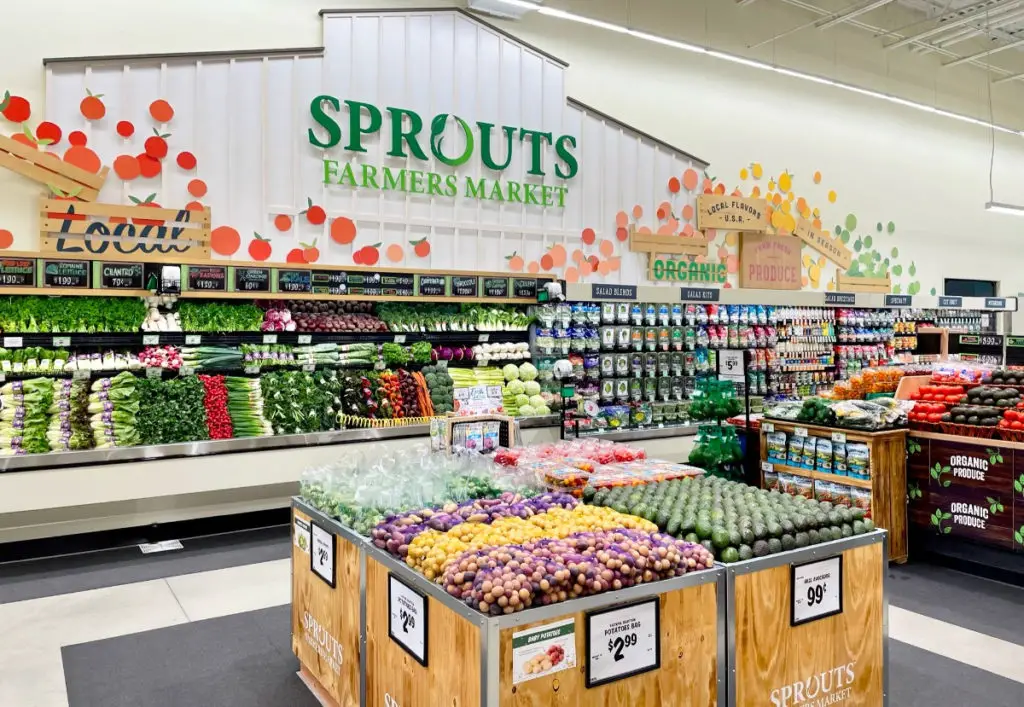 Sprouts Farmers Market Hopes to Replace Big Lots in Cudahy
