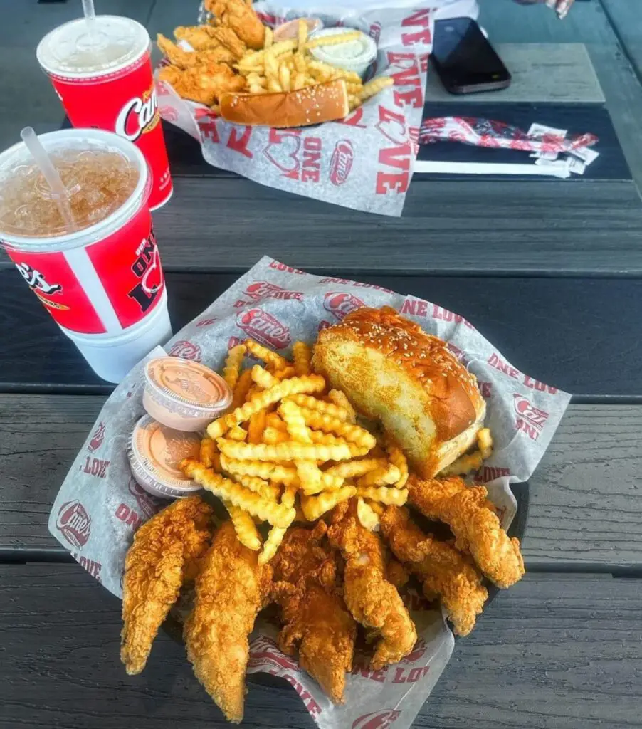 Raising Cane's to Replace Arby's in Canoga Park